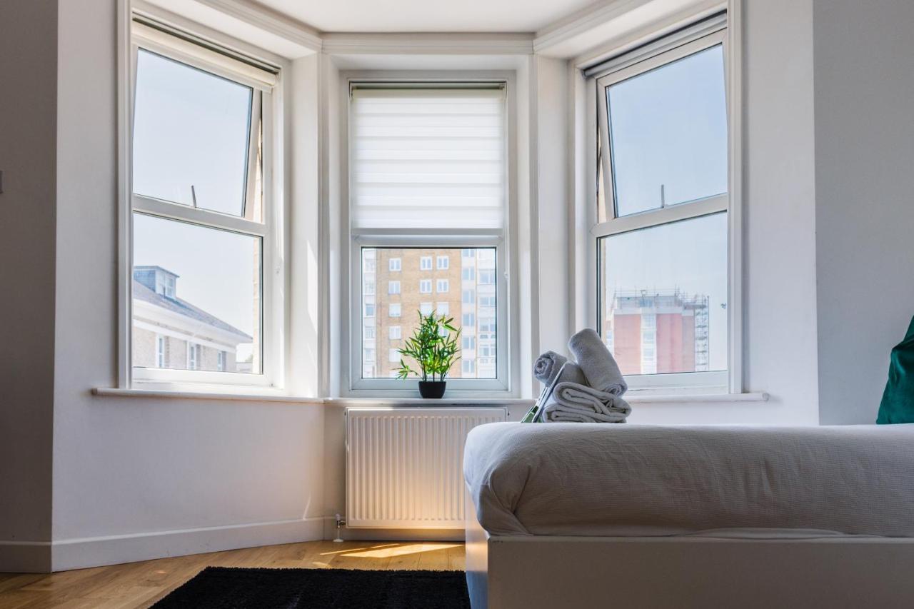 306, The Kove, West Hill Road Apartment Bournemouth Bagian luar foto